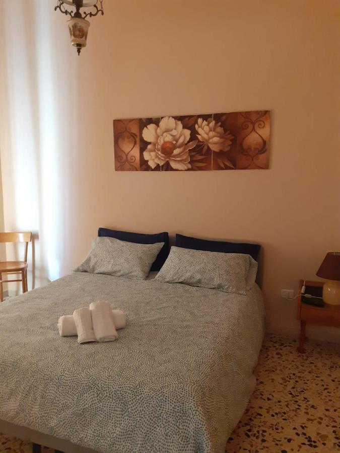 A Due Passi Dal Centro Villa มาซารา เดล วัลโล ภายนอก รูปภาพ